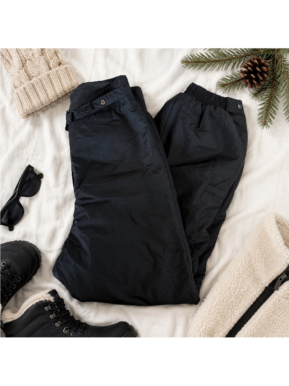 Vintage Black Bear Insulated Ski Snow Pants Women’s Large Adjustable Winter